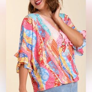 Umgee Mixed Print Top With High Low Hem And Ruffle Sleeves In Coral Mix. Sz: 2X